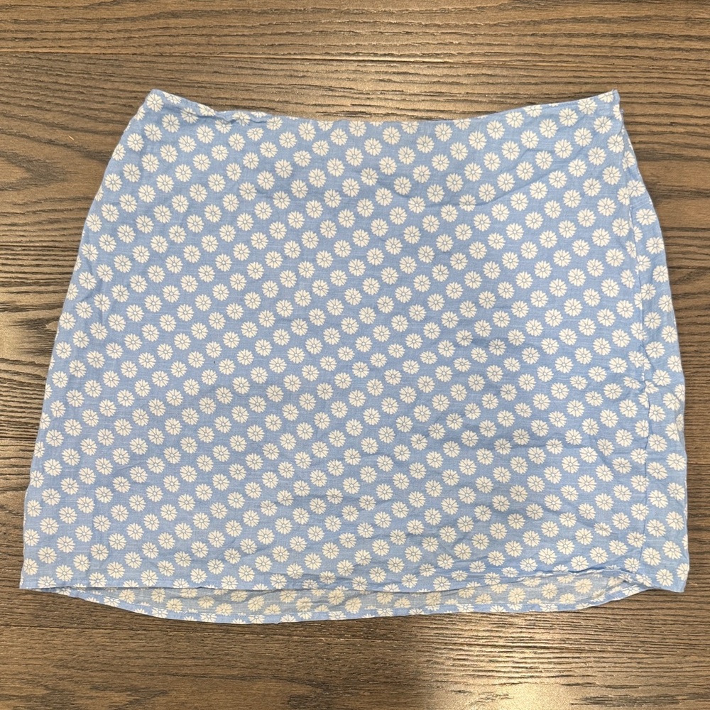 Abercrombie and Fitch floral mini skirt Size large L